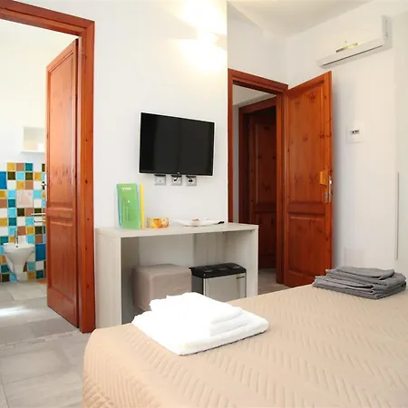 Le Stanze Del Centro 3* 산테오도로